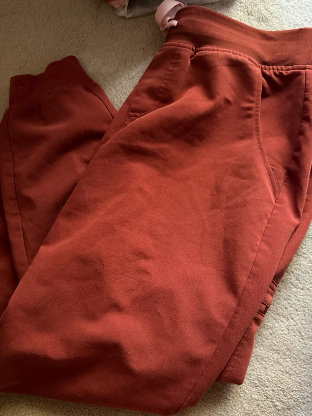 figs womens zamora jogger medium petite auburn